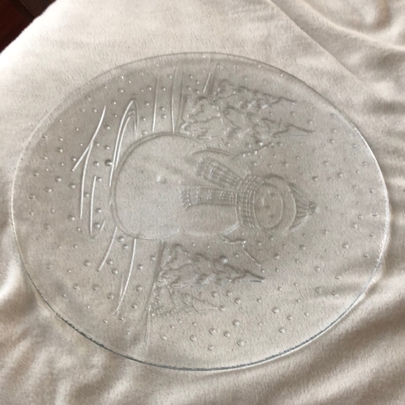 Libbey Glass Snowman Embossed Holiday Winter Clear Platter 12 3/4” Round - Picture 4 of 8
